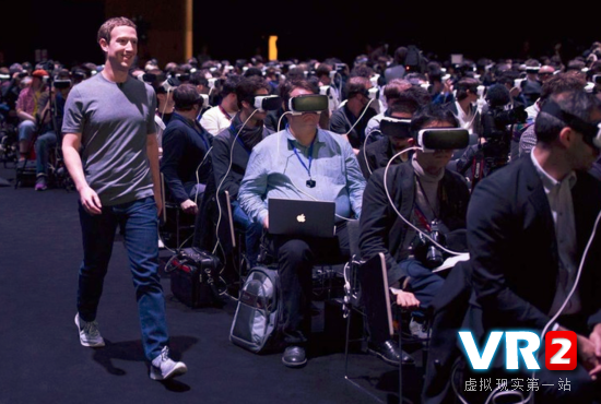 阿姆斯特丹有了世界上第一个VR影院：“我们保证不会让你得颈椎病”