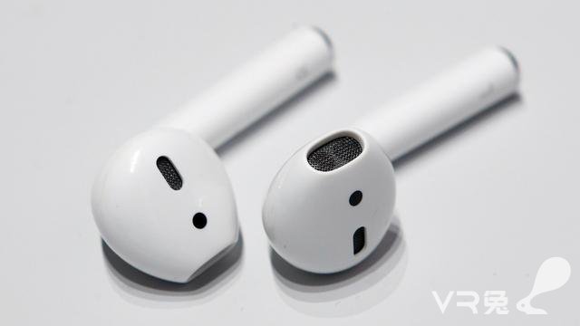 国外科技编辑点评AirPods：这些年数它最有苹果味儿